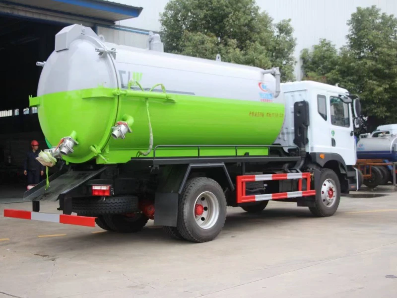 DFAC 4x2 Vacuum Sewer Suction Truck