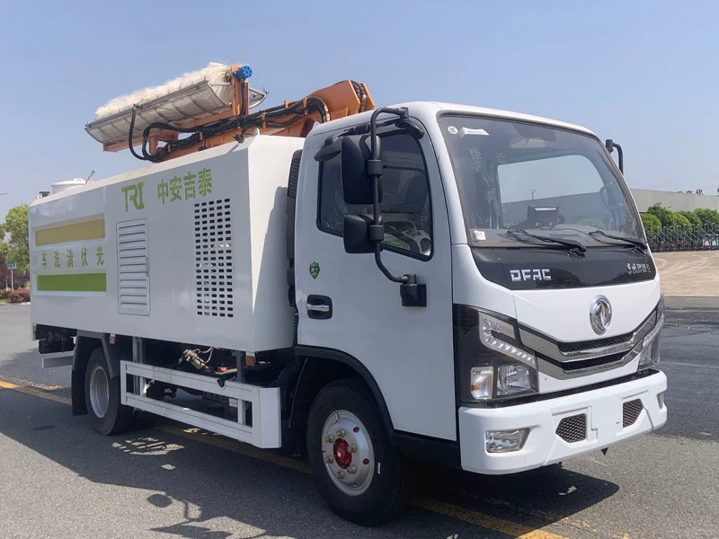 DFAC 4x2 Solar Panel Cleaning Truck