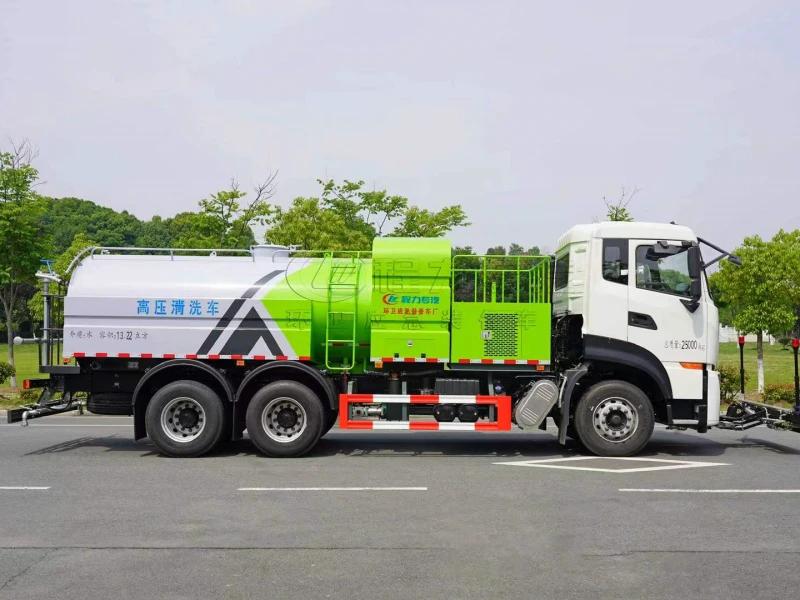 DFAC 6x4 Road Cleaning Truck