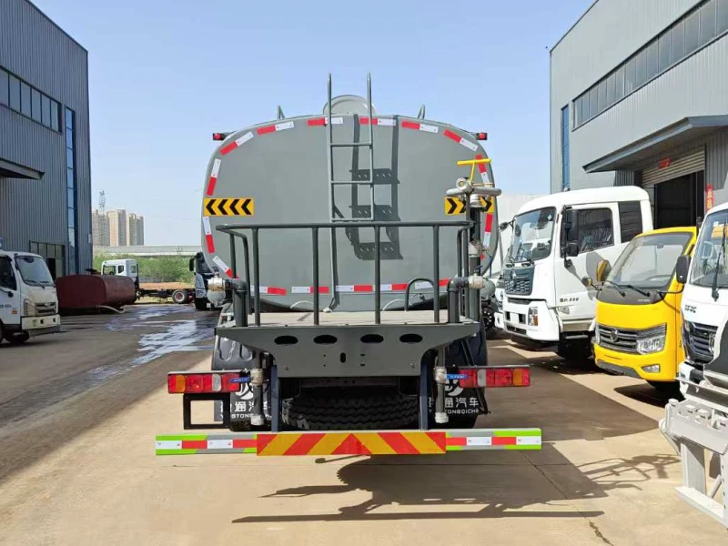 Sinotruk 8x4 Dust Suppression Truck