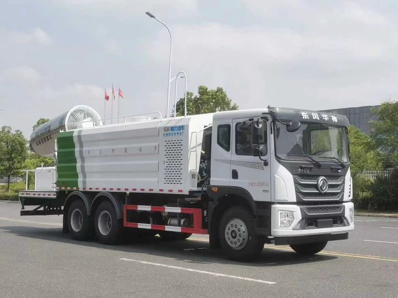 DFAC T5 6×4 water sprinkler truck 02 DFAC T5 6×4 water sprinkler truck 02