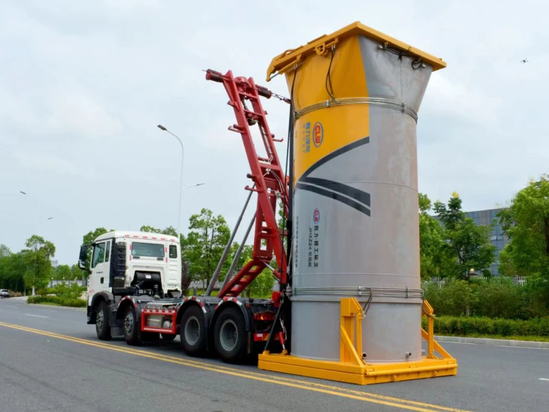 Sinotruk 8×4 vertical direct compression waste station 03 Sinotruk 8×4 vertical direct compression waste station 03