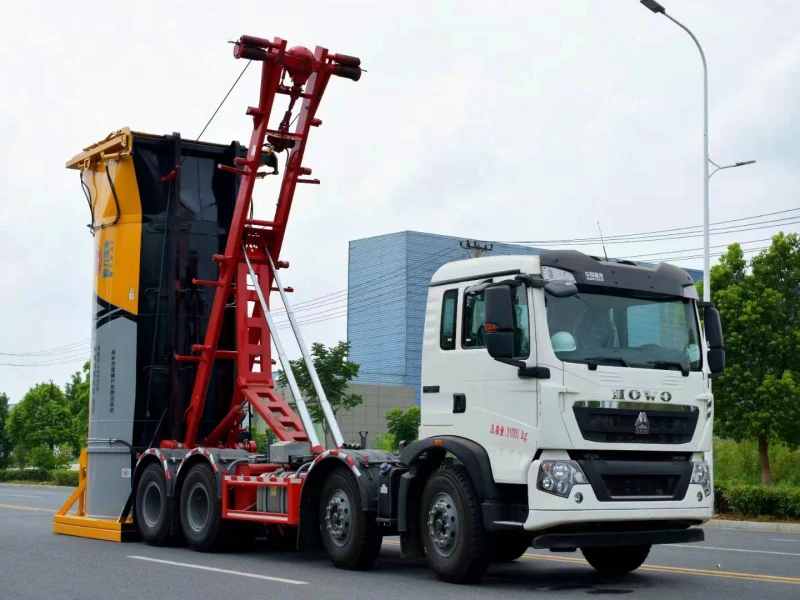 Sinotruk 8×4 vertical direct compression waste station