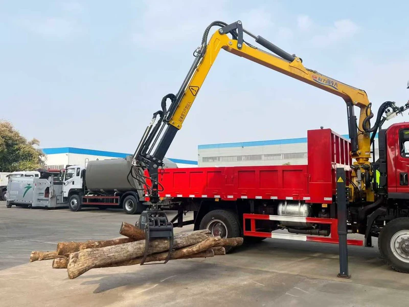 Sinotruk 4×4 Grapple Loader 04