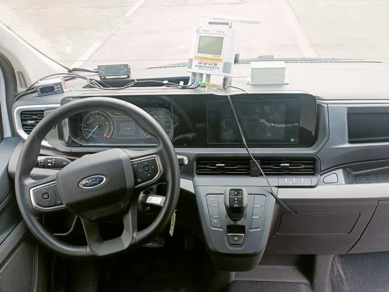 Vaccine Refrigerated Truck 04