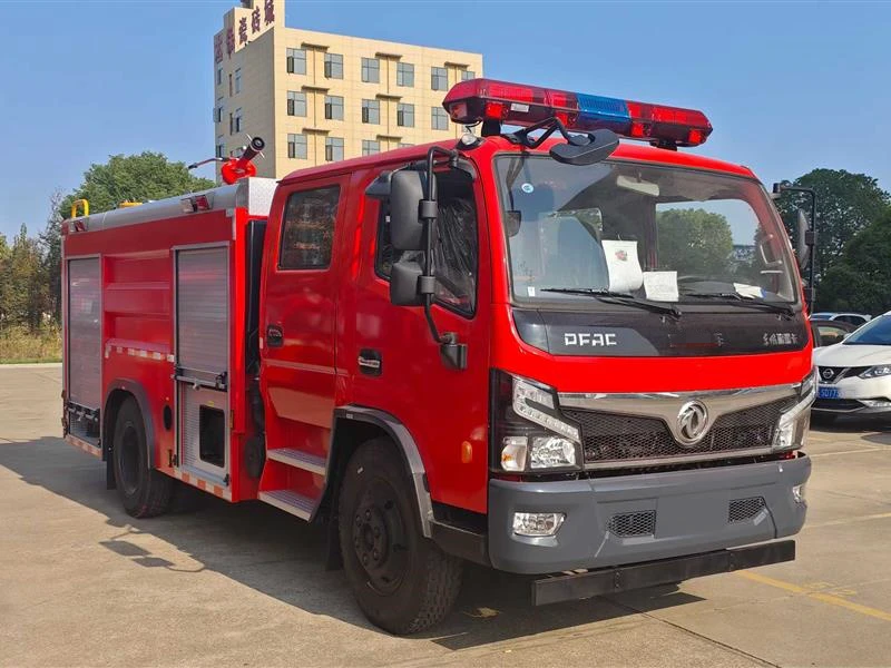 DFAC Daruika 4.8m³ Water Tank Fire Truck