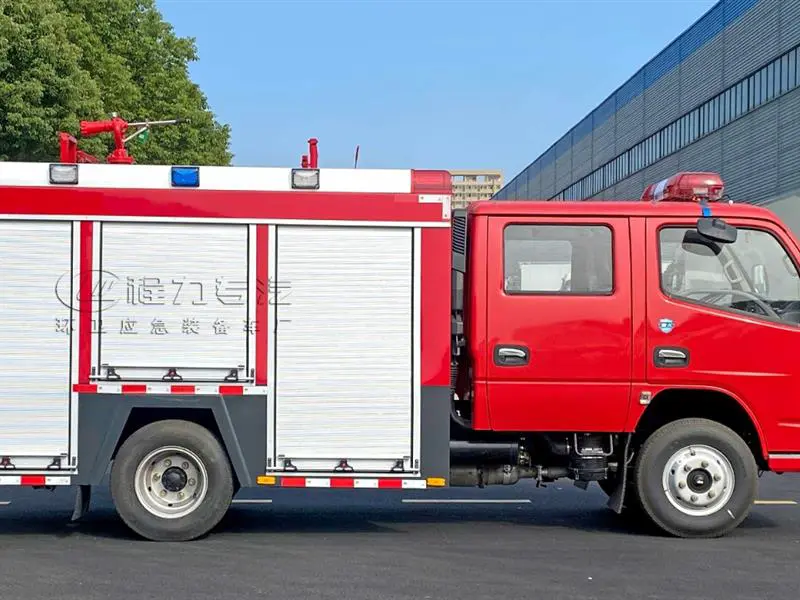 DFAC 2.5m³ Water Tank Fire Truck