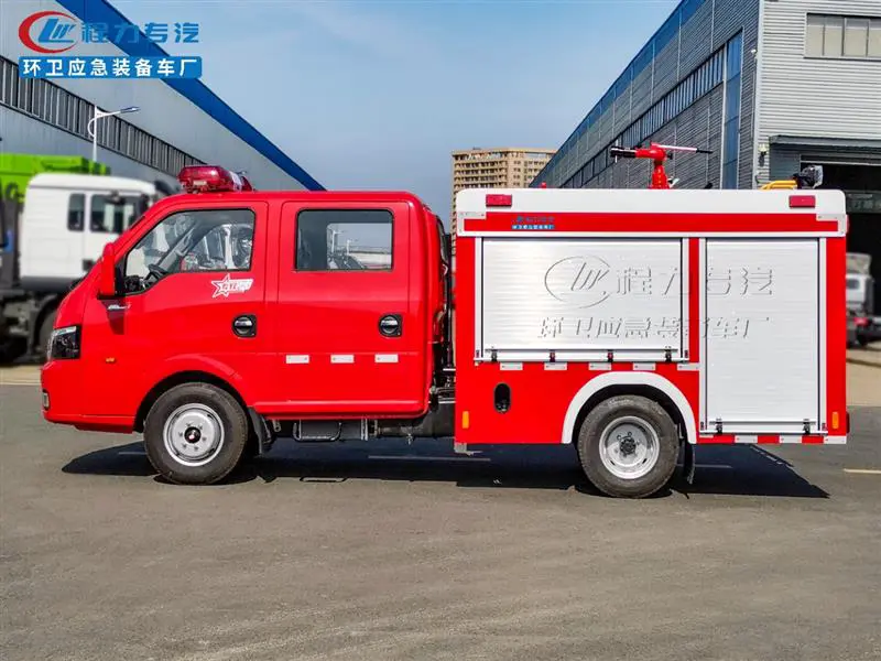 DFAC 4×2 Water Tank Fire Truck