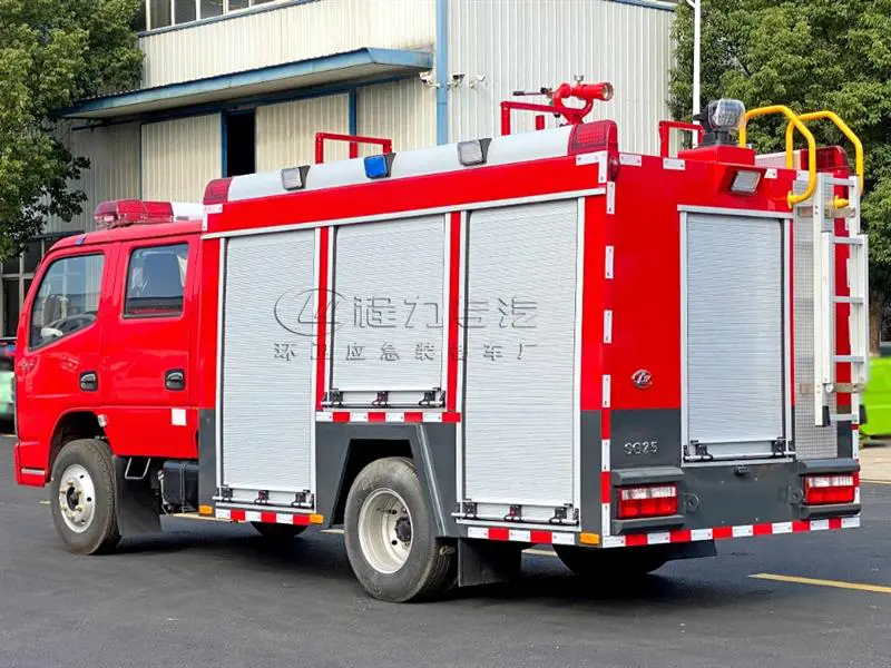 DFAC 2.5m³ Water Tank Fire Truck