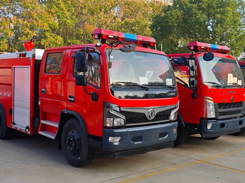 DFAC Daruika 4.8m³ Water Tank Fire Truck