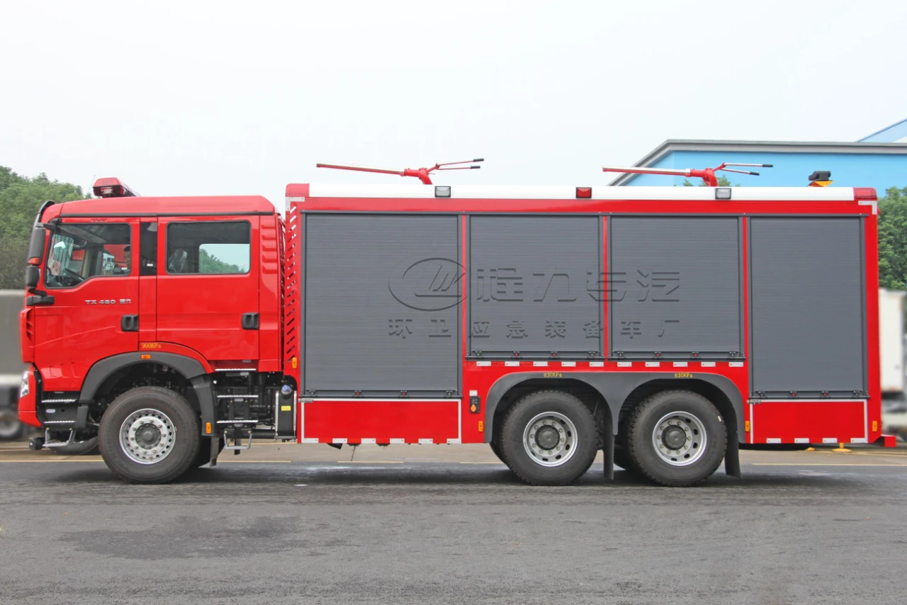 Howo 4-Ton Dry Powder Fire Truck