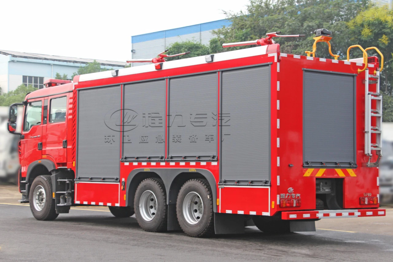 Howo 4-Ton Dry Powder Fire Truck