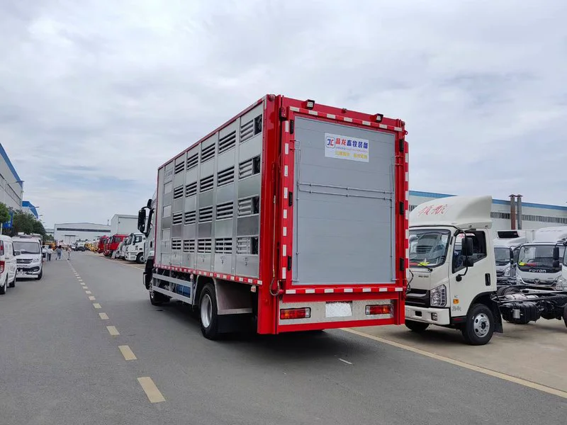 DFAC Liuzhou 4x2 Livestock Transport Truck 05 DFAC Liuzhou 4x2 Livestock Transport Truck 05