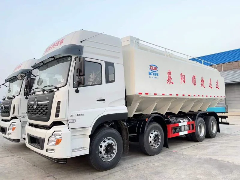 Dongfeng Tianlong 8×4 Bulk Feed Transport Truck