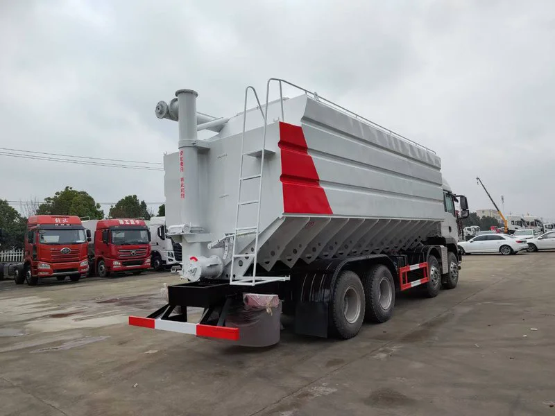 Sitrak 8×4 Bulk Feed Transport Truck
