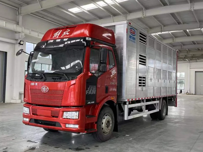 FAW J6 Livestock Transport Truck 01 FAW J6 Livestock Transport Truck 01