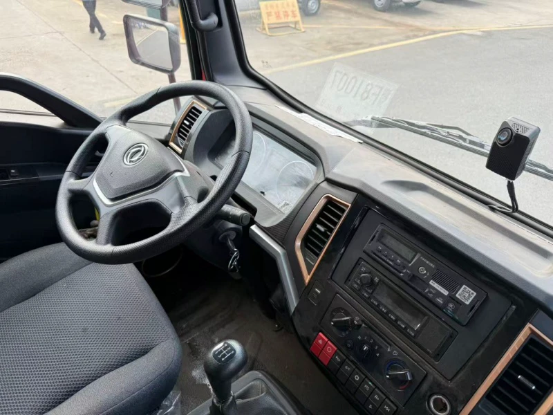 DFAC 4×4 Fire Truck – 4-Ton Water Tank Fire Fighting Vehicle