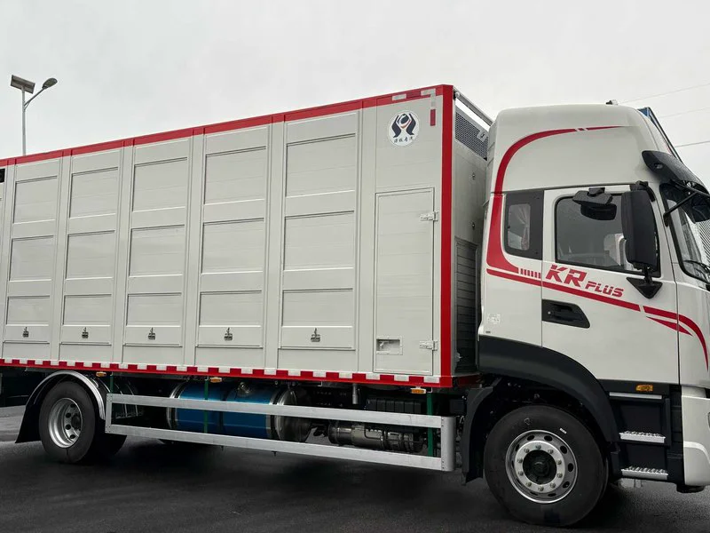 DFAC Tianjin Pig Transport Truck 02 DFAC Tianjin Pig Transport Truck 02