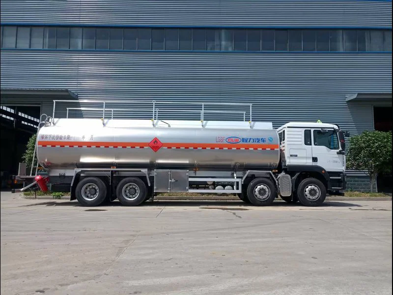 Sitrak 8x4 Oil Tanker Truck 04 Sitrak 8x4 Oil Tanker Truck 04