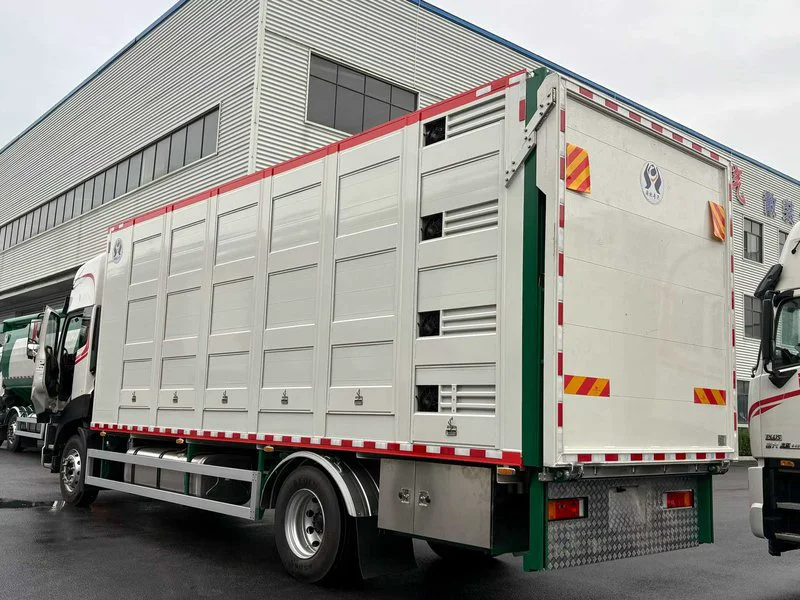 DFAC Tianjin Pig Transport Truck 05 DFAC Tianjin Pig Transport Truck 05