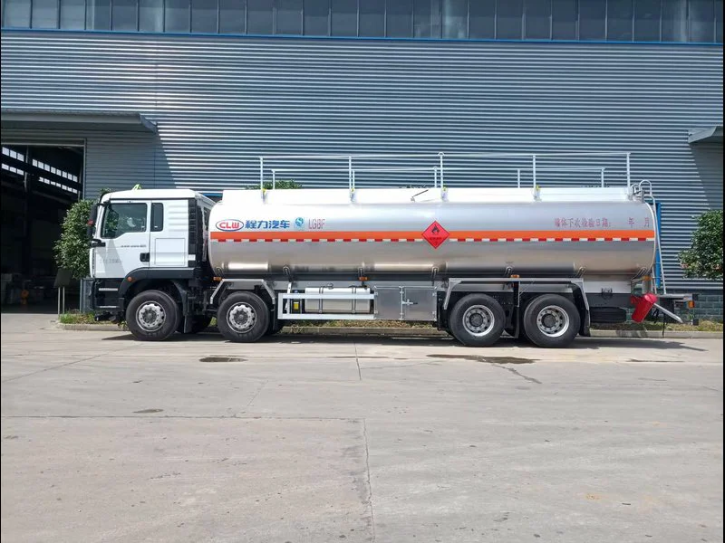 Sitrak 8x4 Oil Tanker Truck 05 Sitrak 8x4 Oil Tanker Truck 05