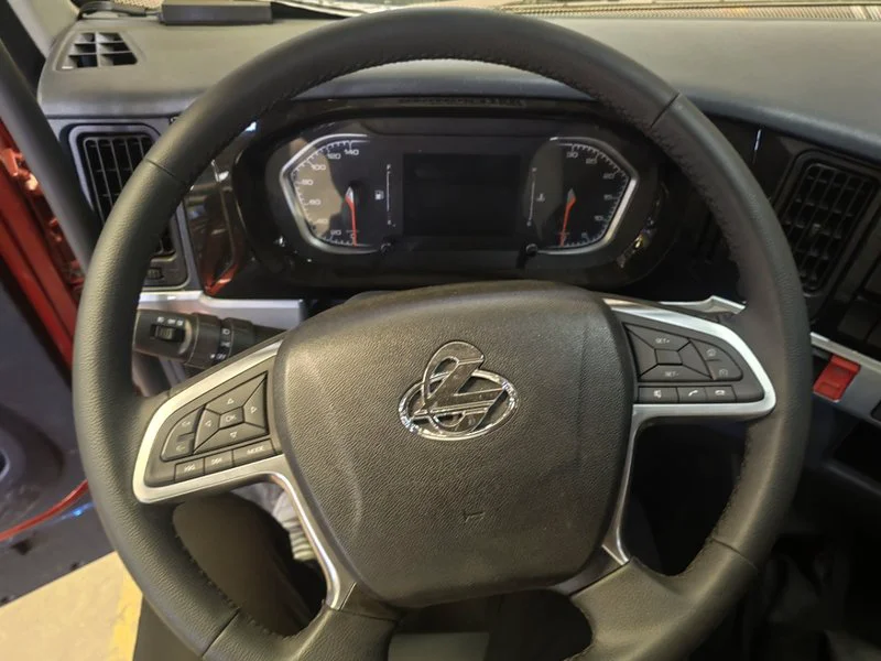 DFAC Liuzhou 6×2 Hazardous Materials Transport Truck 05 DFAC Liuzhou 6×2 Hazardous Materials Transport Truck 05