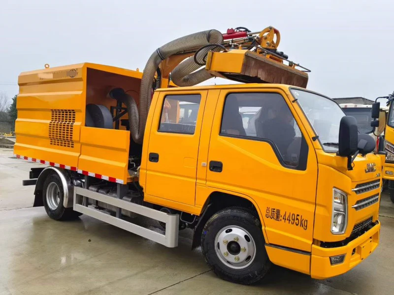 JMC Green Comprehensive Maintenance Truck