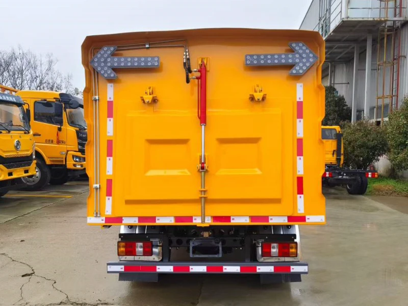 JMC Green Comprehensive Maintenance Truck 06 JMC Green Comprehensive Maintenance Truck 06