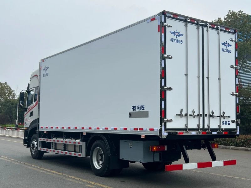 Dongfeng Tianjin Refrigerated Truck