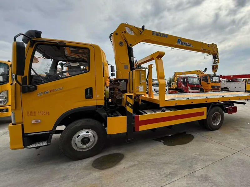 SAIC Yuejin Blue Plate Wrecker with Crane 03 SAIC Yuejin Blue Plate Wrecker with Crane 03