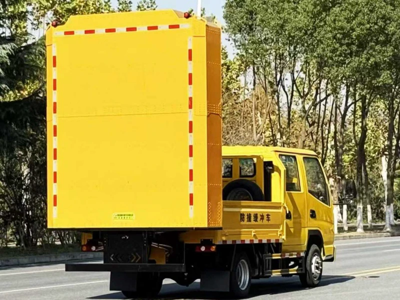 DFAC Crash Cushion Truck