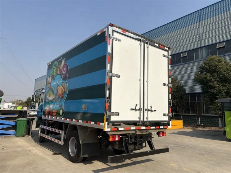 Howo 4X4 All-Wheel Drive Refrigerated Truck 03 Howo 4X4 All-Wheel Drive Refrigerated Truck 03