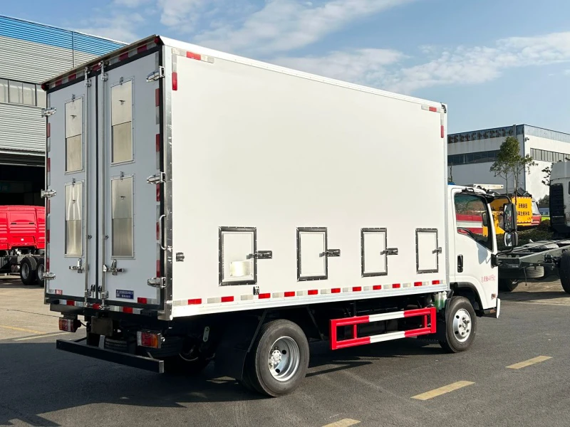 ISUZU KV100 Day-Old Chick Transport Truck