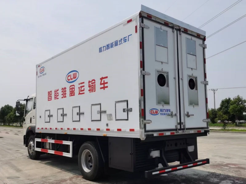 Sinotruk Howo G5X Chick Transport Truck 08 Sinotruk Howo G5X Chick Transport Truck 08