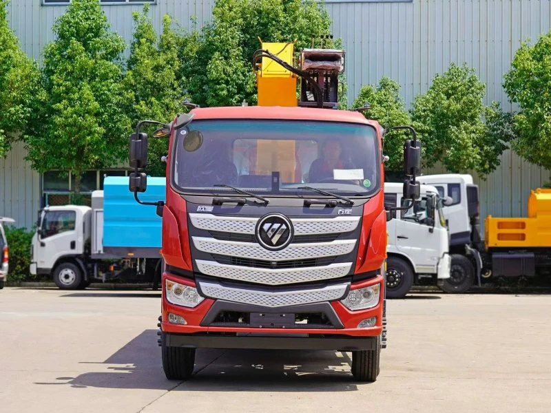 Foton 4×2 8-Ton 5-Section Boom Crane Truck 02 Foton 4×2 8-Ton 5-Section Boom Crane Truck 02