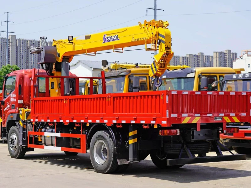Foton 4×2 8-Ton 5-Section Boom Crane Truck 08 Foton 4×2 8-Ton 5-Section Boom Crane Truck 08