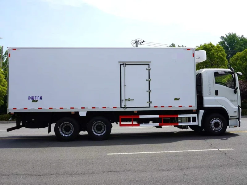 ISUZU GIGA 6×4 Refrigerated Truck