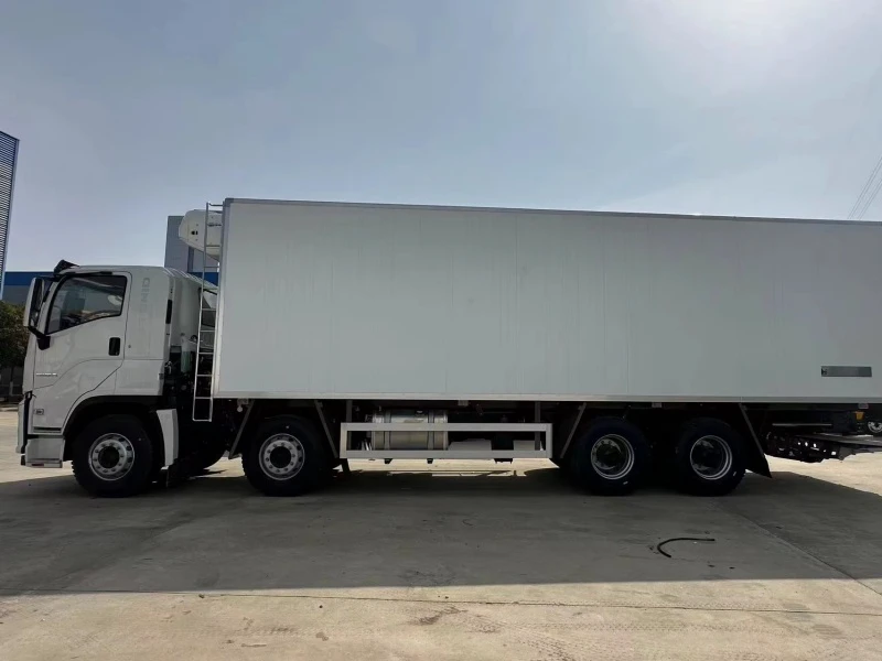 ISUZU GIGA 8×4 refrigerated truck