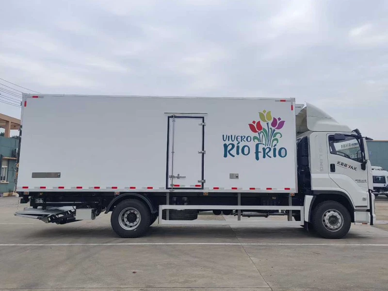 ISUZU GIGA 4×2 Refrigerated Truck