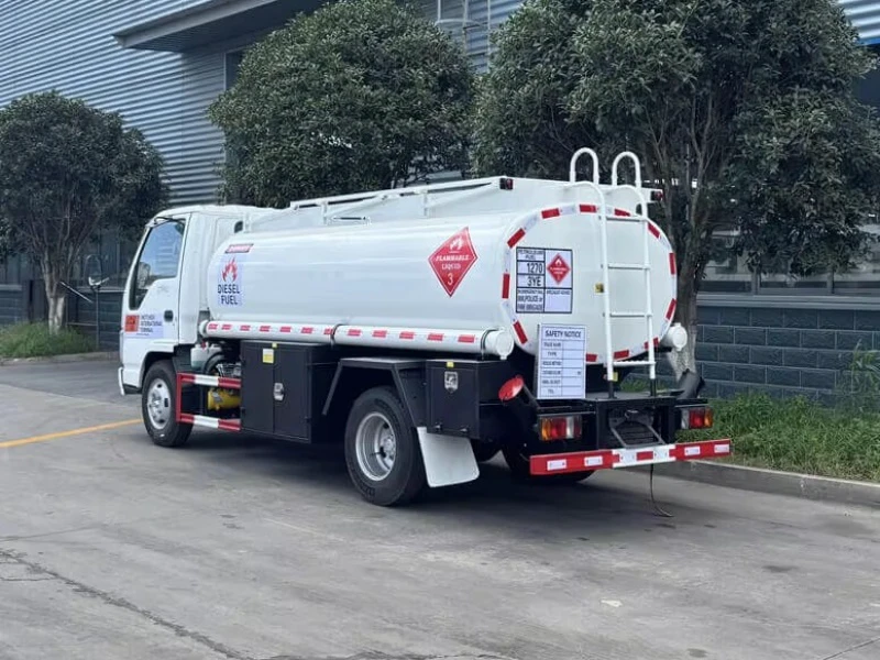 Isuzu 4×2 Fuel Tank Truck