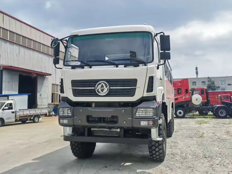 DFAC 6×6 50-Seat Off-Road Bus 03 DFAC 6×6 50-Seat Off-Road Bus 03