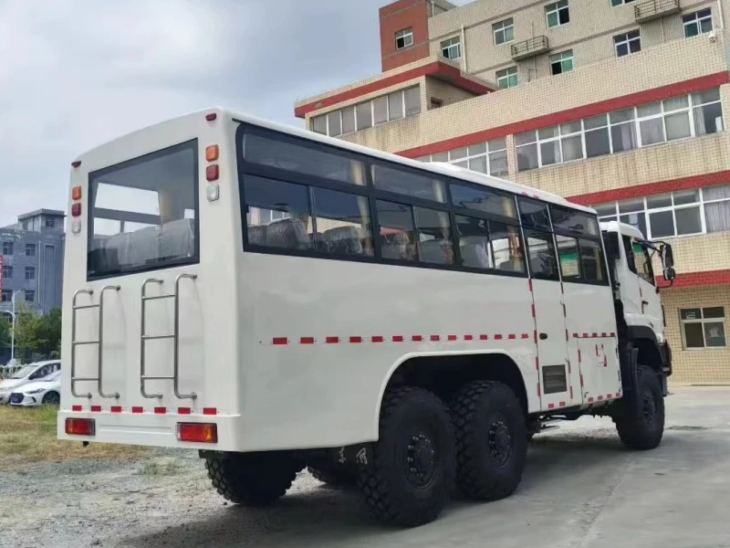 DFAC 6×6 50-Seat Off-Road Bus 04 DFAC 6×6 50-Seat Off-Road Bus 04