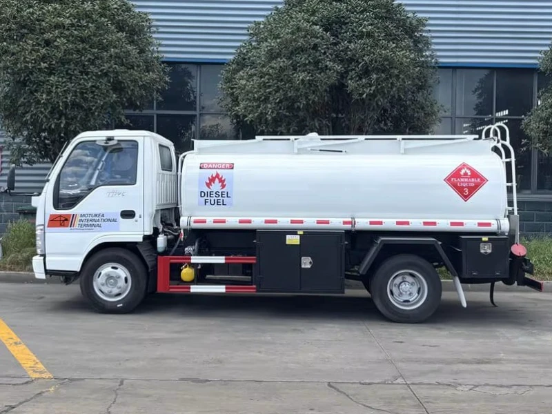 Isuzu 4×2 Fuel Tank Truck
