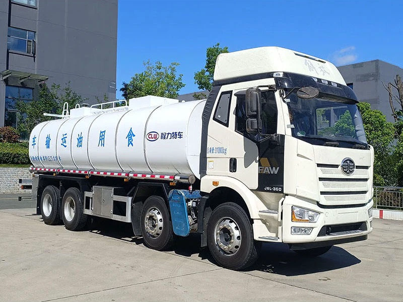 FAW 8×4 Edible Oil Transport Tank Truck