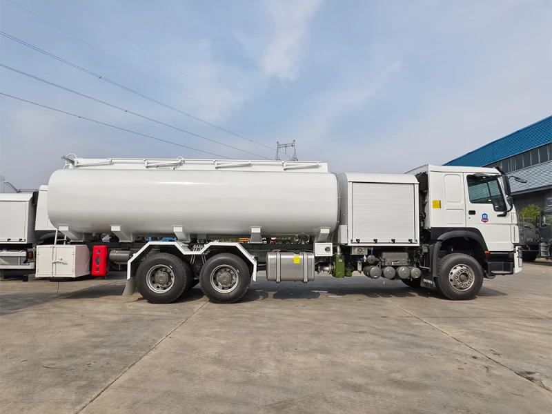 Sinotruk Aviation Fuel Refueling Truck
