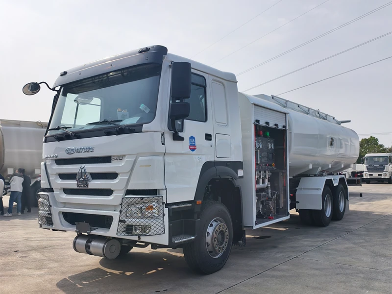 Sinotruk Aviation Fuel Refueling Truck