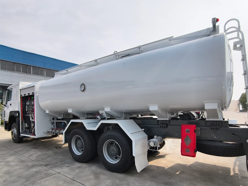 Sinotruk Aviation Fuel Refueling Truck