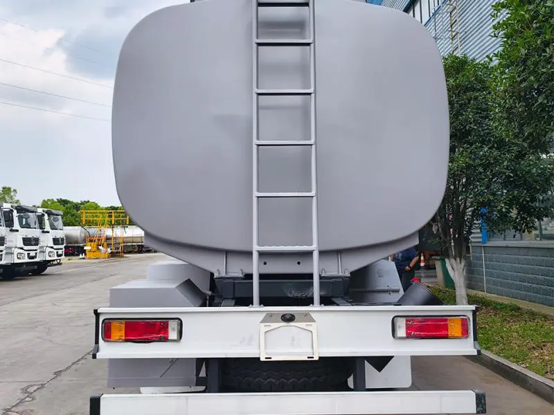 CLW 6×4 20,000L Aviation Refueling Truck