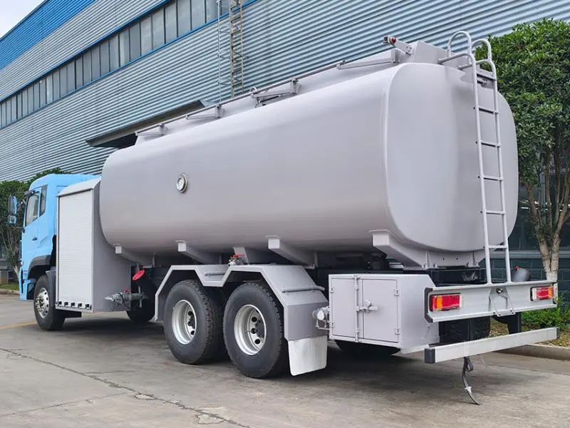 CLW 6×4 20,000L Aviation Refueling Truck