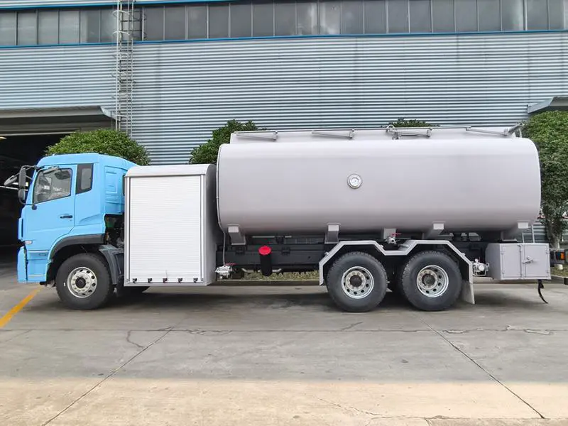 CLW 6×4 20,000L Aviation Refueling Truck